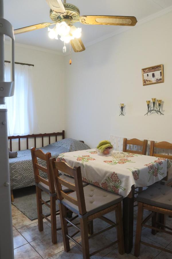 House Of Monachogios, Agios Fokas, Monemvassia Apartment Monemvasia Bagian luar foto